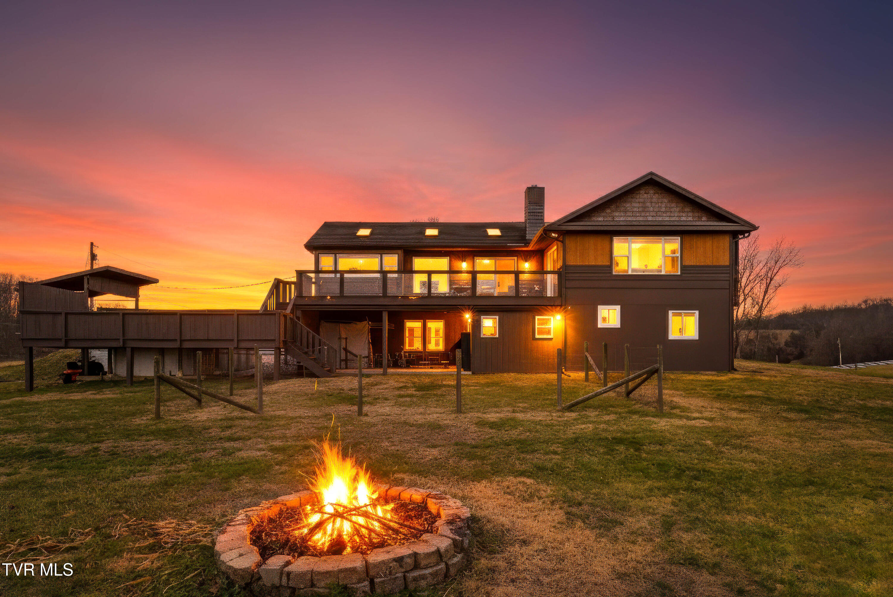 120 Hicks Road Jonesborough, TN 37659 - Photo 2 of 74 120 Hicks Road (8 of 114)