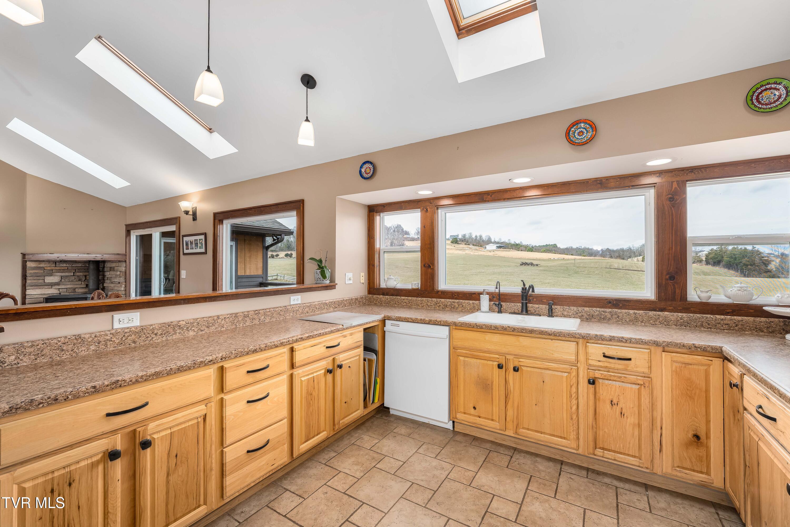 120 Hicks Road Jonesborough, TN 37659 - Photo 22 of 74 120 Hicks Road (81 of 114)