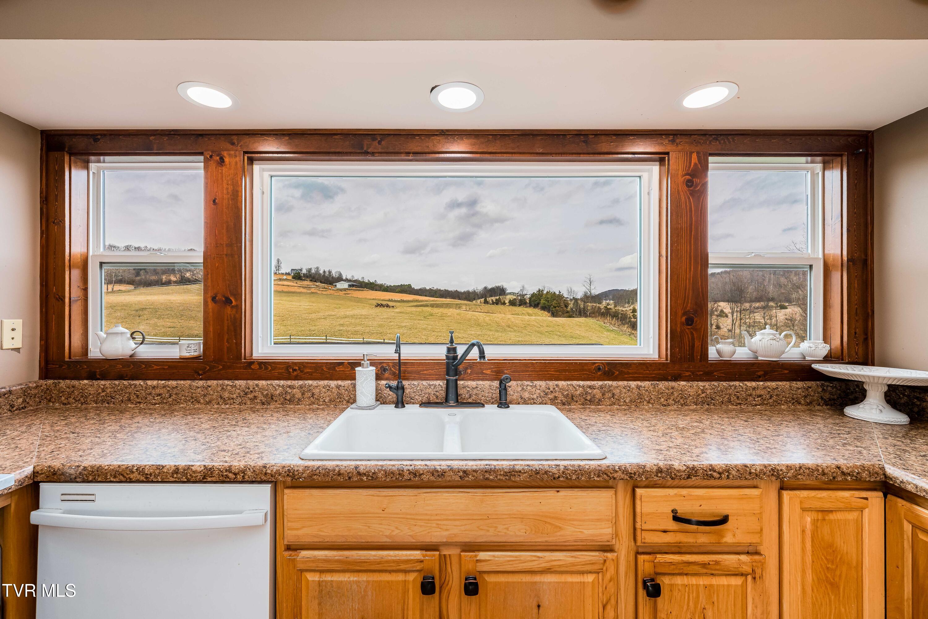 120 Hicks Road Jonesborough, TN 37659 - Photo 23 of 74 120 Hicks Road (82 of 114)