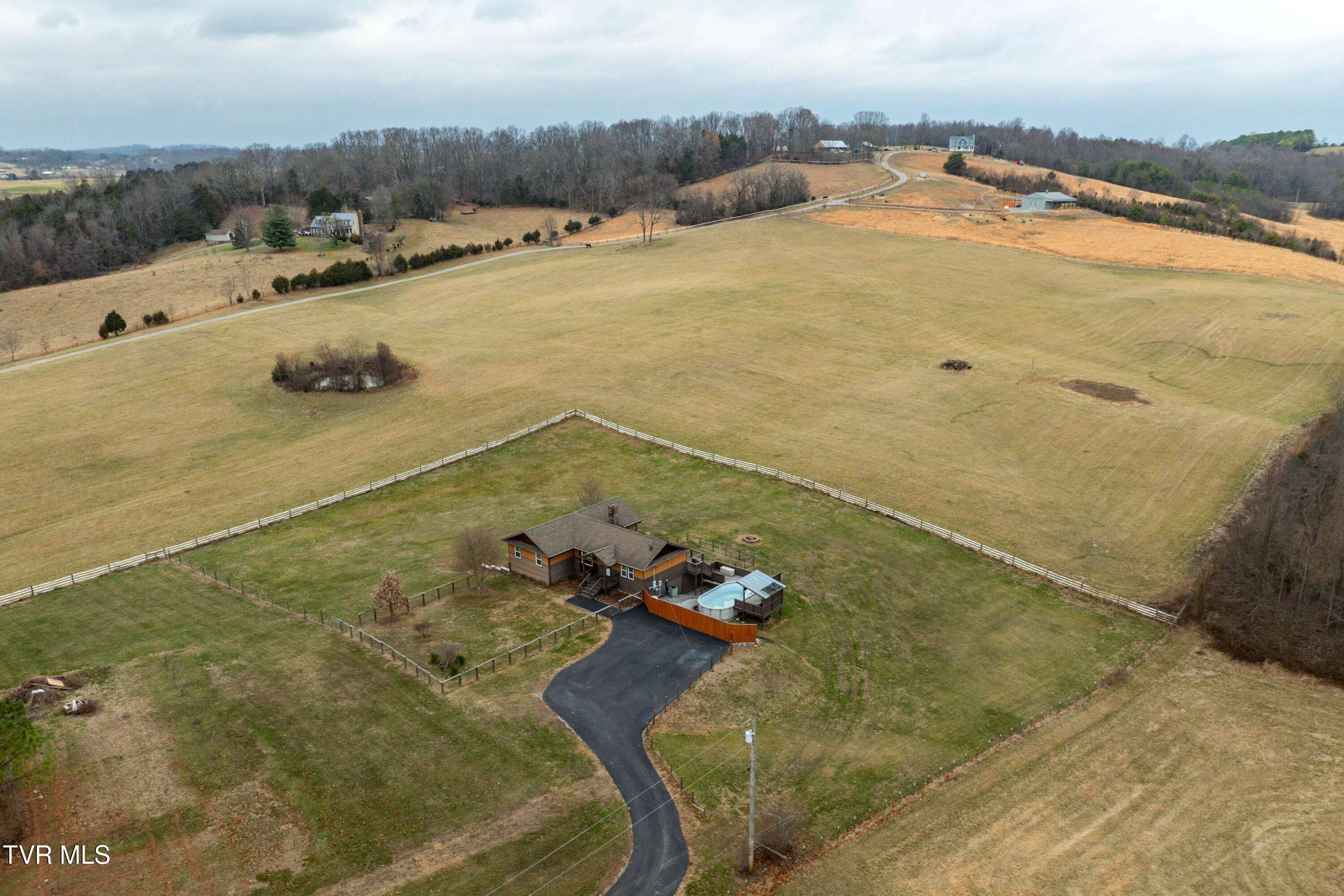 120 Hicks Road Jonesborough, TN 37659 - Photo 7 of 74 120 Hicks Road (17 of 114)