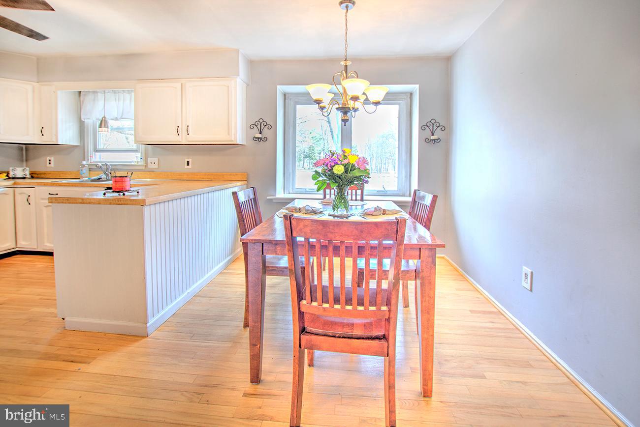 330 Maple Street Downingtown, PA 19335 - Photo 14 of 32 Kitchen eating area