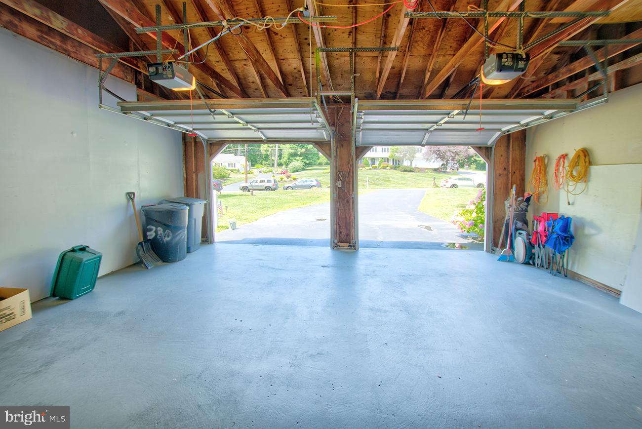330 Maple Street Downingtown, PA 19335 - Photo 28 of 32 Garage