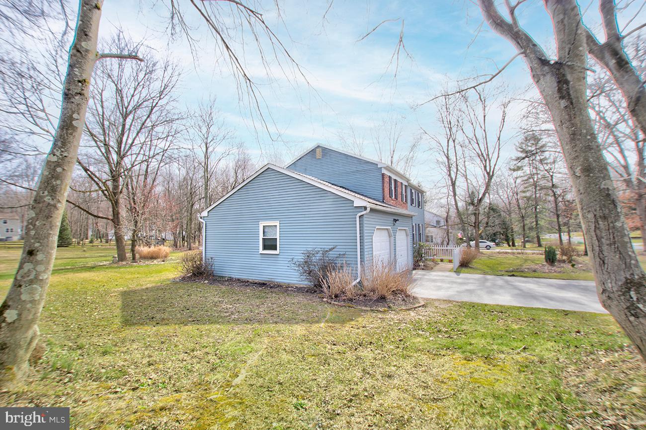 330 Maple Street Downingtown, PA 19335 - Photo 4 of 32 Exterior side