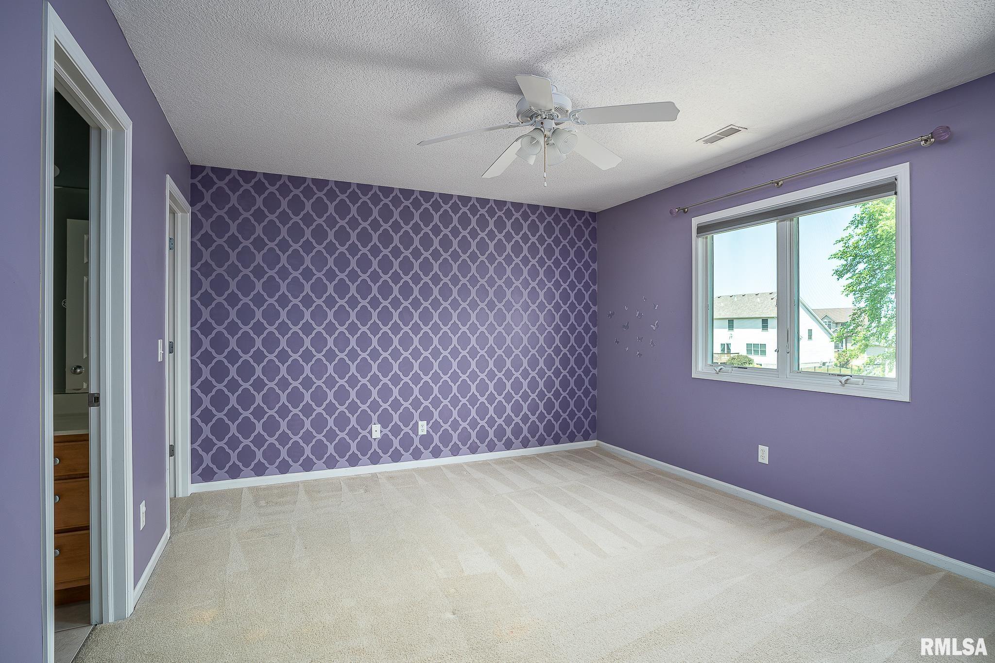 5577 North Ridge Circle Bettendorf, IA 52722 - Photo 26 of 34 Gallery Image 26