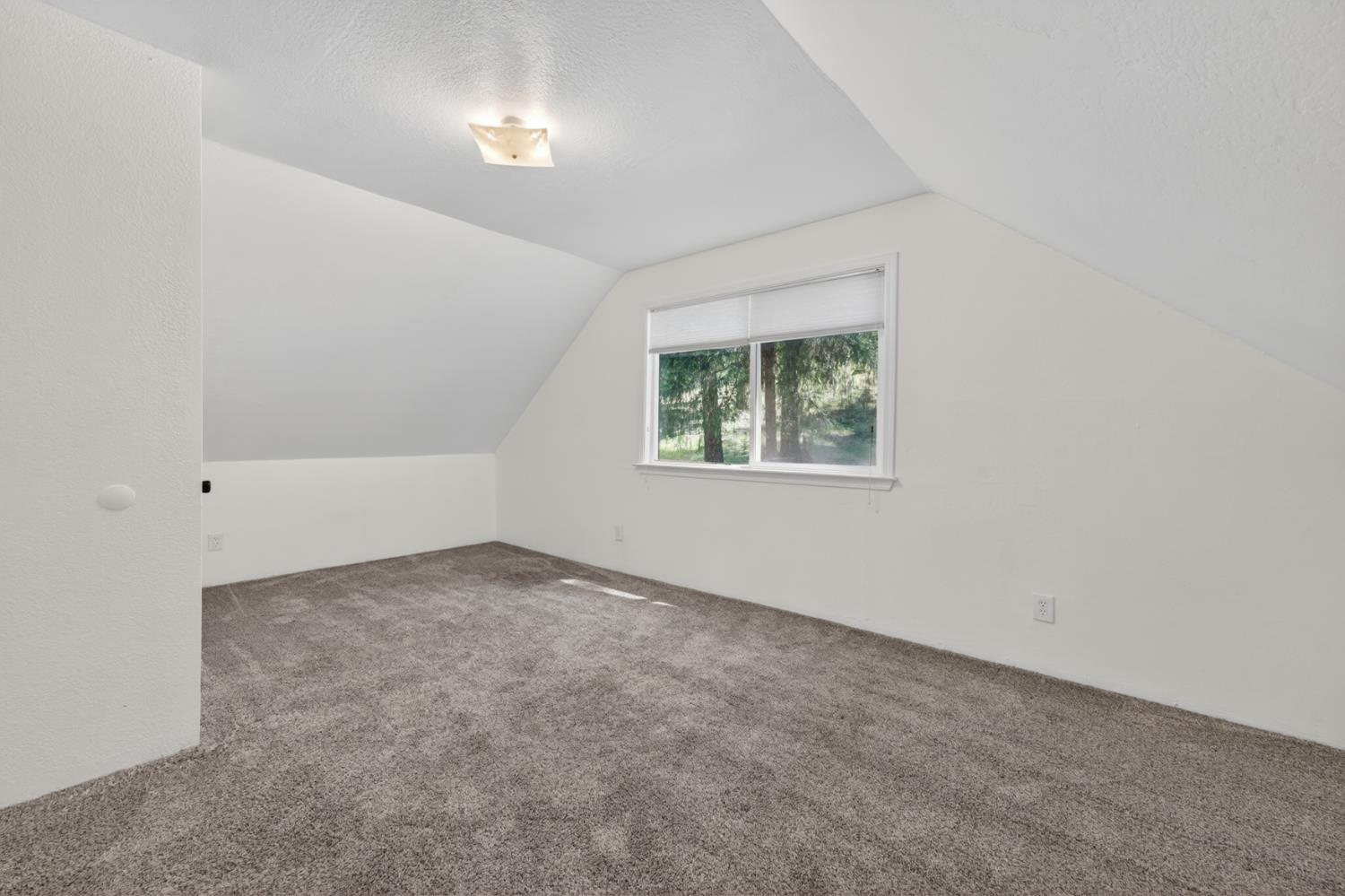 4340 Fairglade Road Placerville, CA 95667 - Photo 29 of 42 Secondary bedroom/upstairs