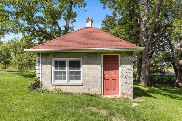 $349,000 | 741 Dunbar Street, Beecher, IL 60401