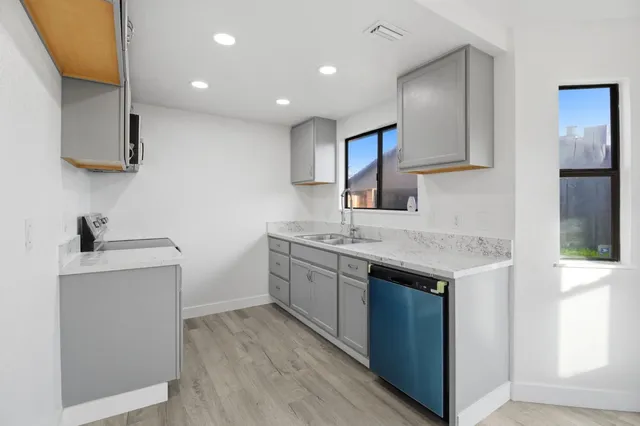 $409,999 | 2104 Olive Branch Drive, Modesto, CA 95351