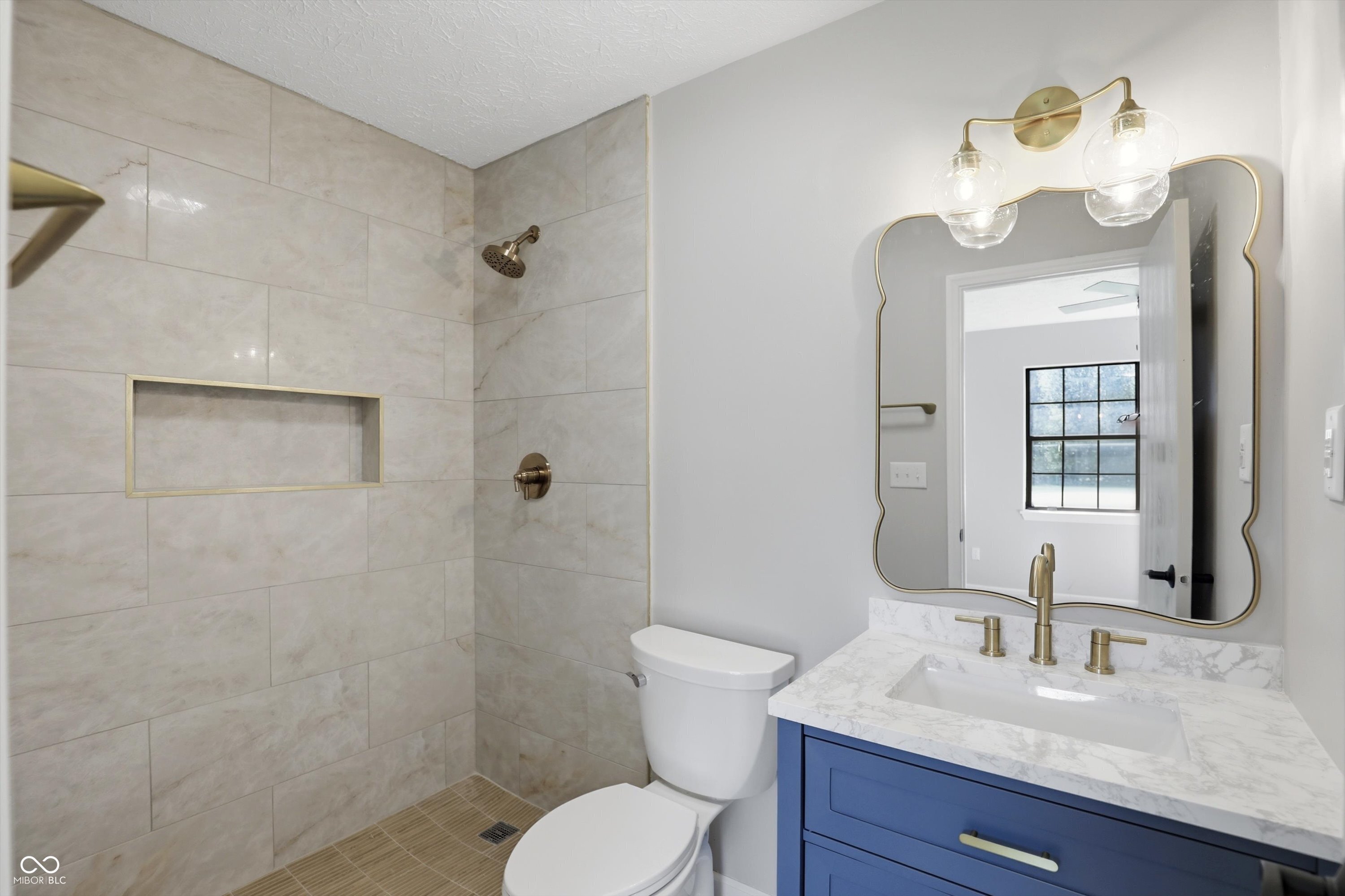 7402 5 Points Road Indianapolis, IN 46237 - Photo 11 of 22