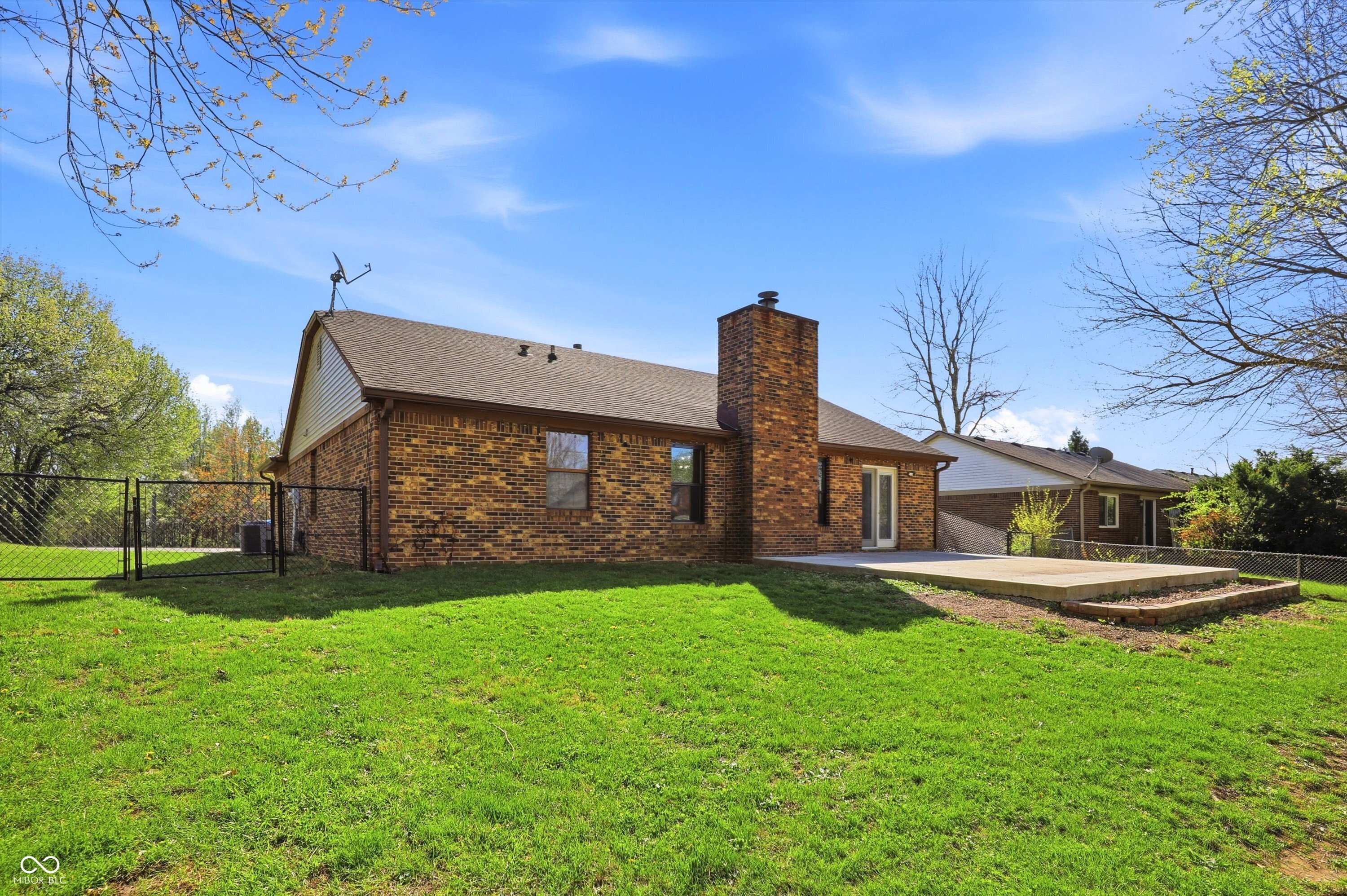 7402 5 Points Road Indianapolis, IN 46237 - Photo 19 of 22