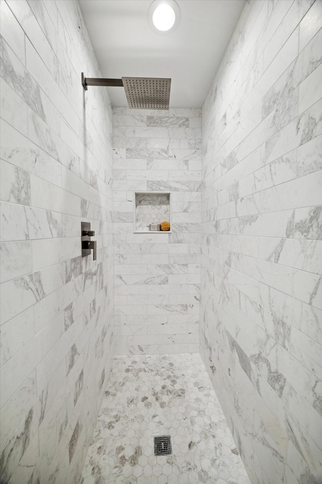 5665 Pine Forest Road Houston, TX 77056 - Photo 23 of 34