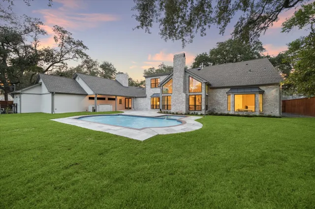 $2,700,000 | 5665 Pine Forest Road, Houston, TX 77056