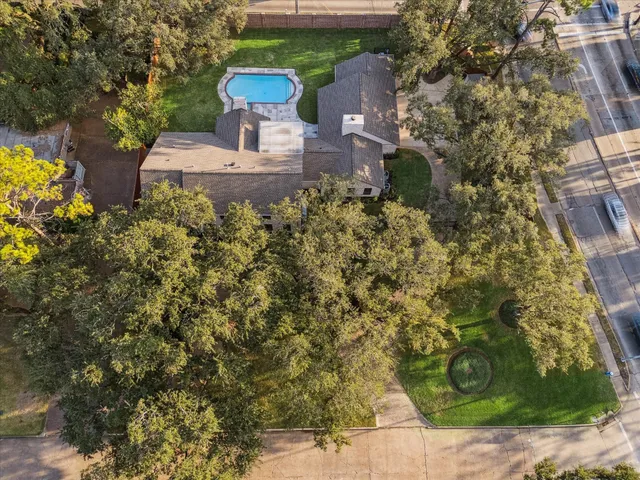 $2,700,000 | 5665 Pine Forest Road, Houston, TX 77056
