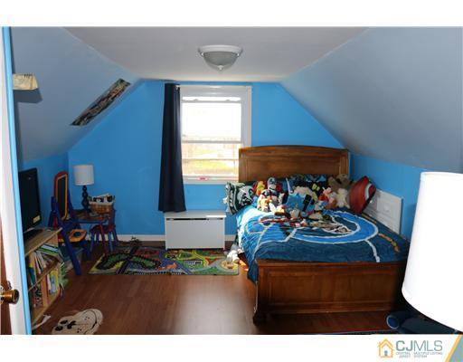 33 Wendy Road Colonia, NJ 07067 - Photo 12 of 15 Gallery Image 12
