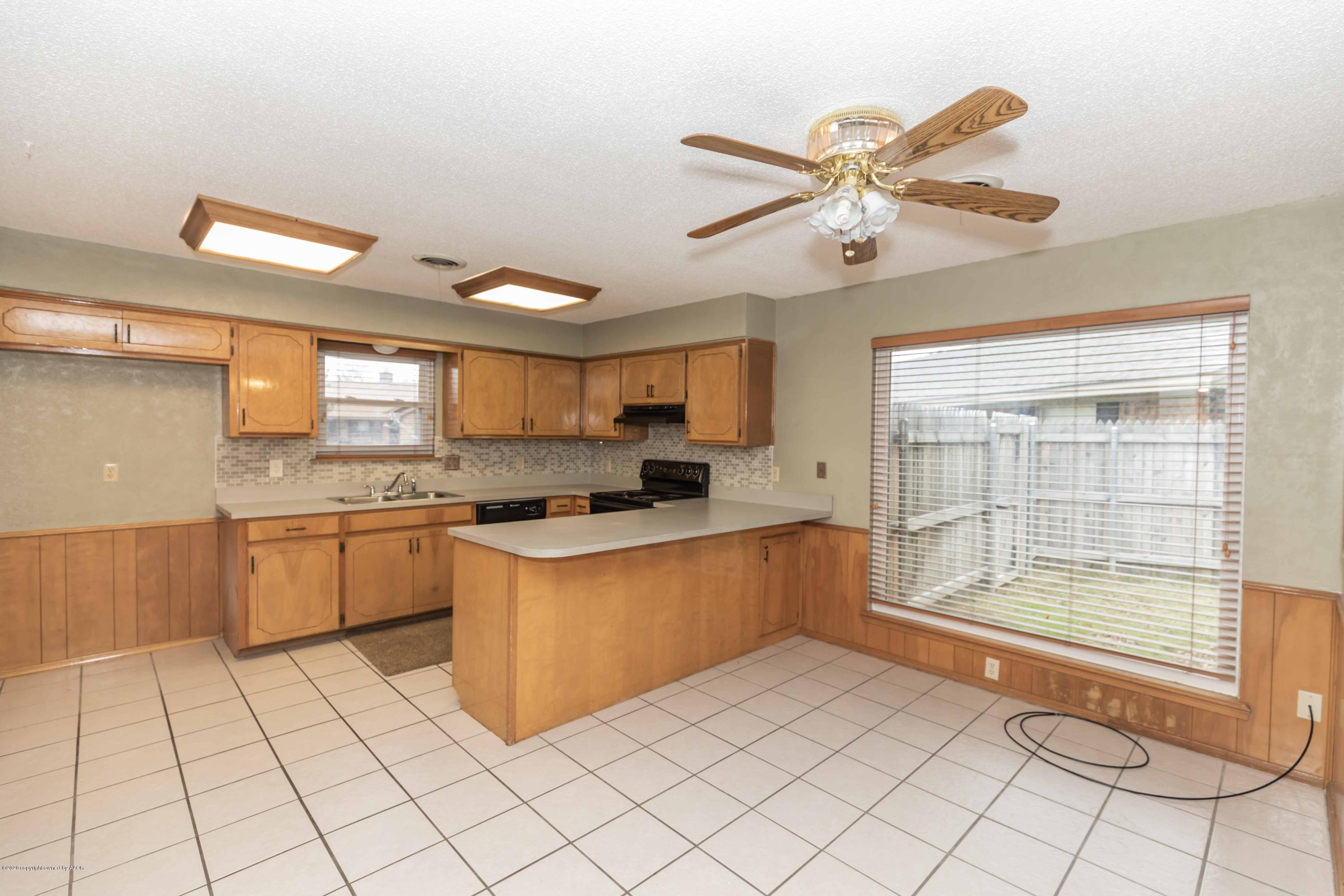 5402 While A Way Road Amarillo, TX 79109 - Photo 12 of 36 DINING VIEW 1