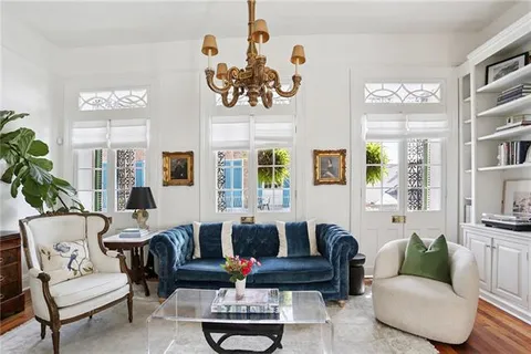 $1,095,000 | 1022 St Peter, Unit 201, New Orleans, LA 70116