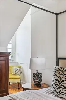 $1,095,000 | 1022 St Peter, Unit 201, New Orleans, LA 70116