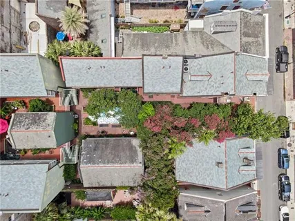 $1,095,000 | 1022 St Peter, Unit 201, New Orleans, LA 70116