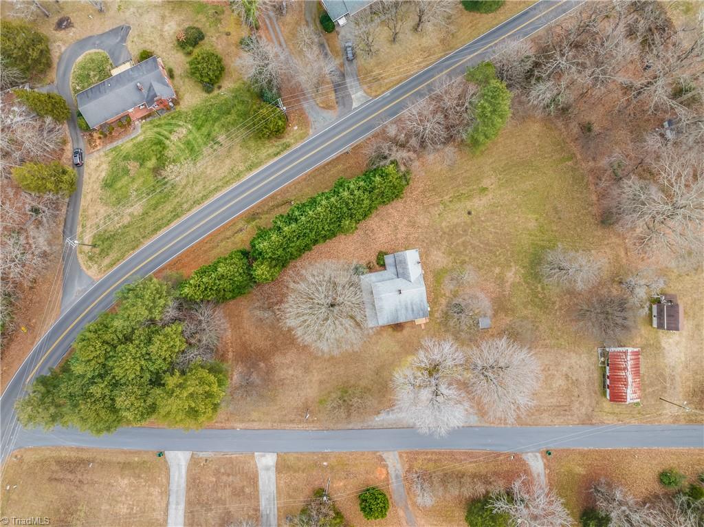 8290 Lake Ridge Drive Clemmons, NC 27012 - Photo 2 of 37