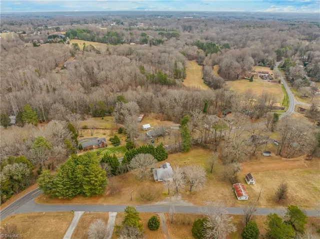 $250,000 | 8290 Lake Ridge Drive, Clemmons, NC 27012