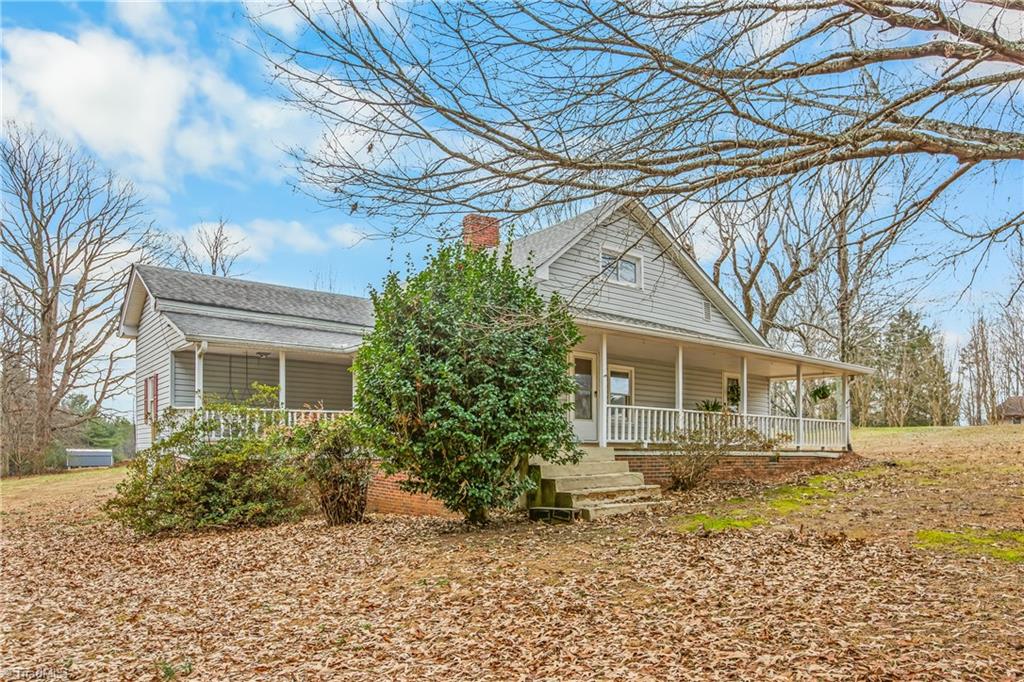 8290 Lake Ridge Drive Clemmons, NC 27012 - Photo 4 of 38