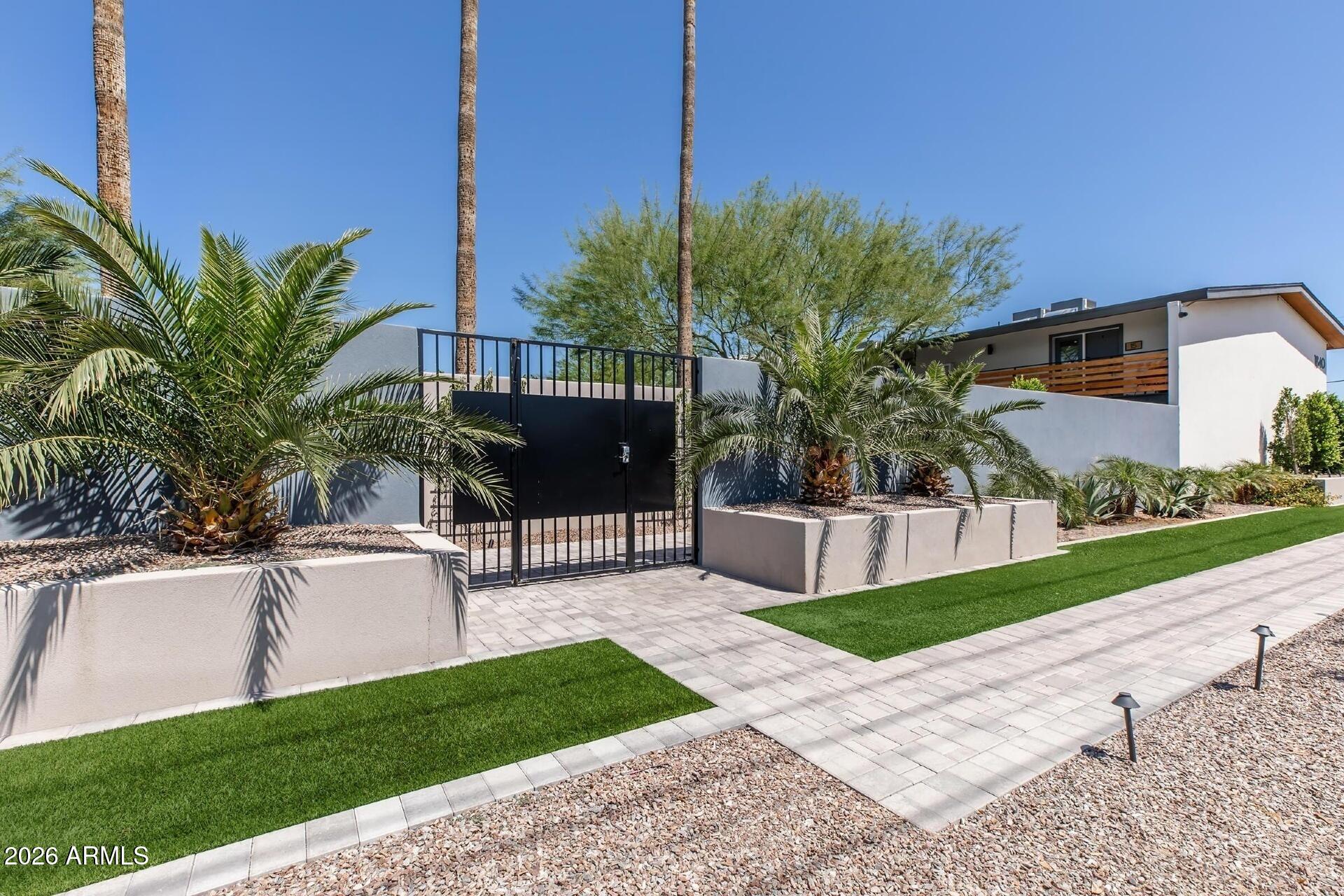 1840 West Thomas Road, Unit 1 Phoenix, AZ 85015 - Photo 1 of 28 entrance2