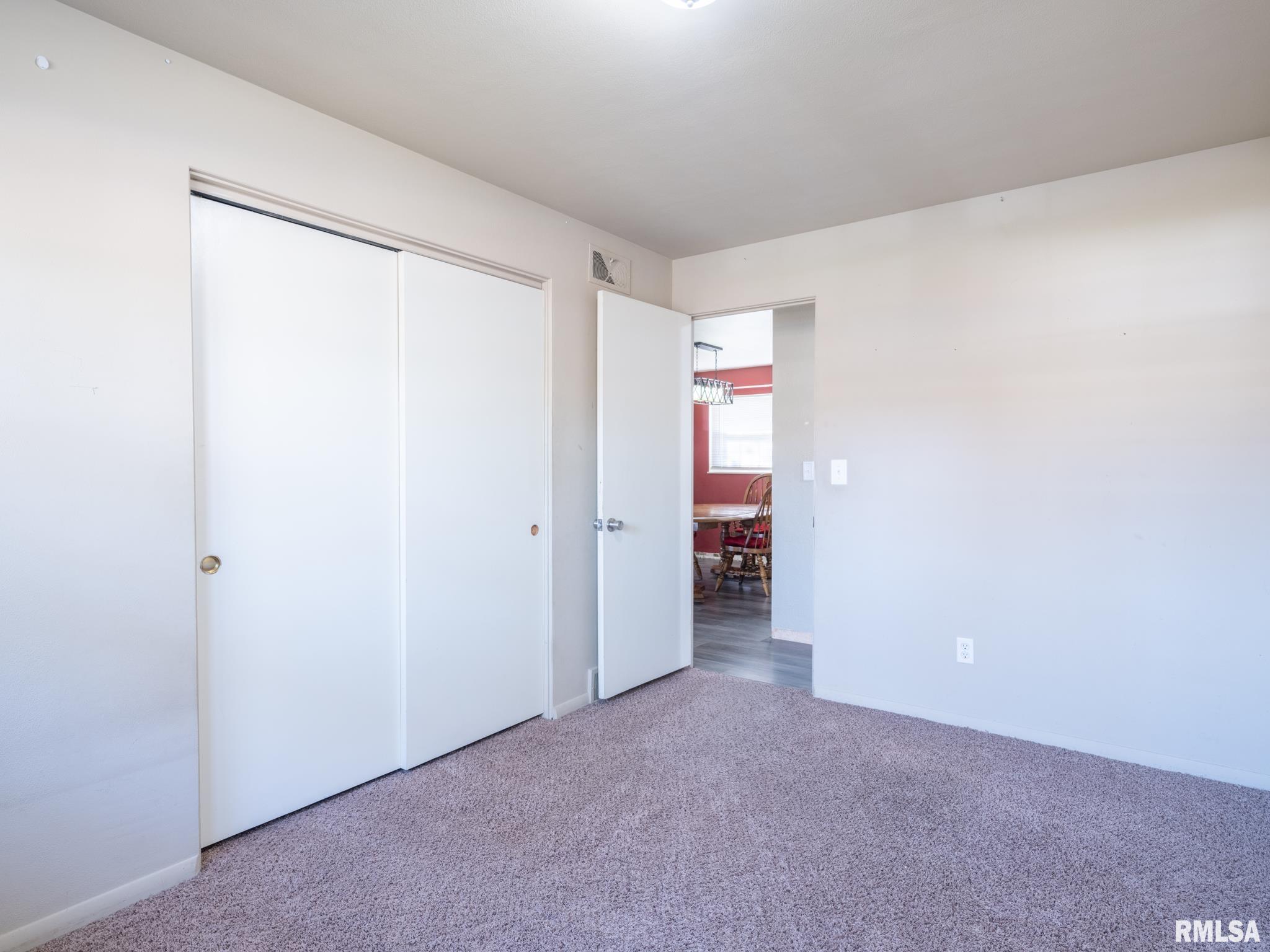 105 South Rustic Road East Peoria, IL 61611 - Photo 31 of 51 Gallery Image 31
