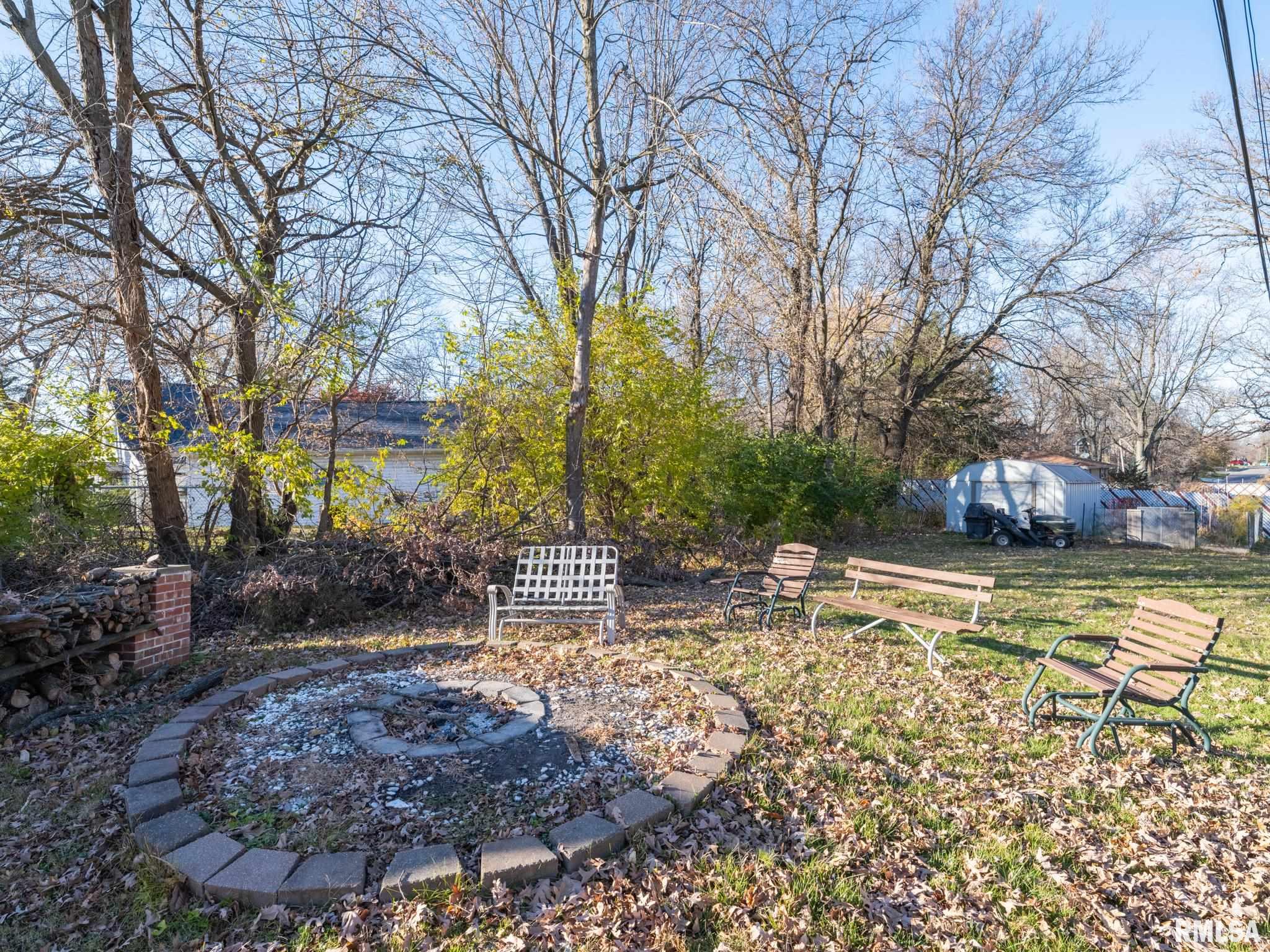105 South Rustic Road East Peoria, IL 61611 - Photo 48 of 51 Gallery Image 48