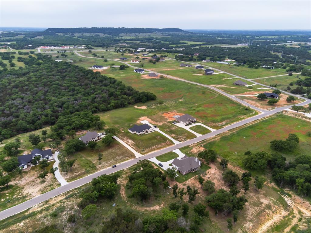 618 R C Luker Court Granbury, TX 76048 - Photo 3 of 9