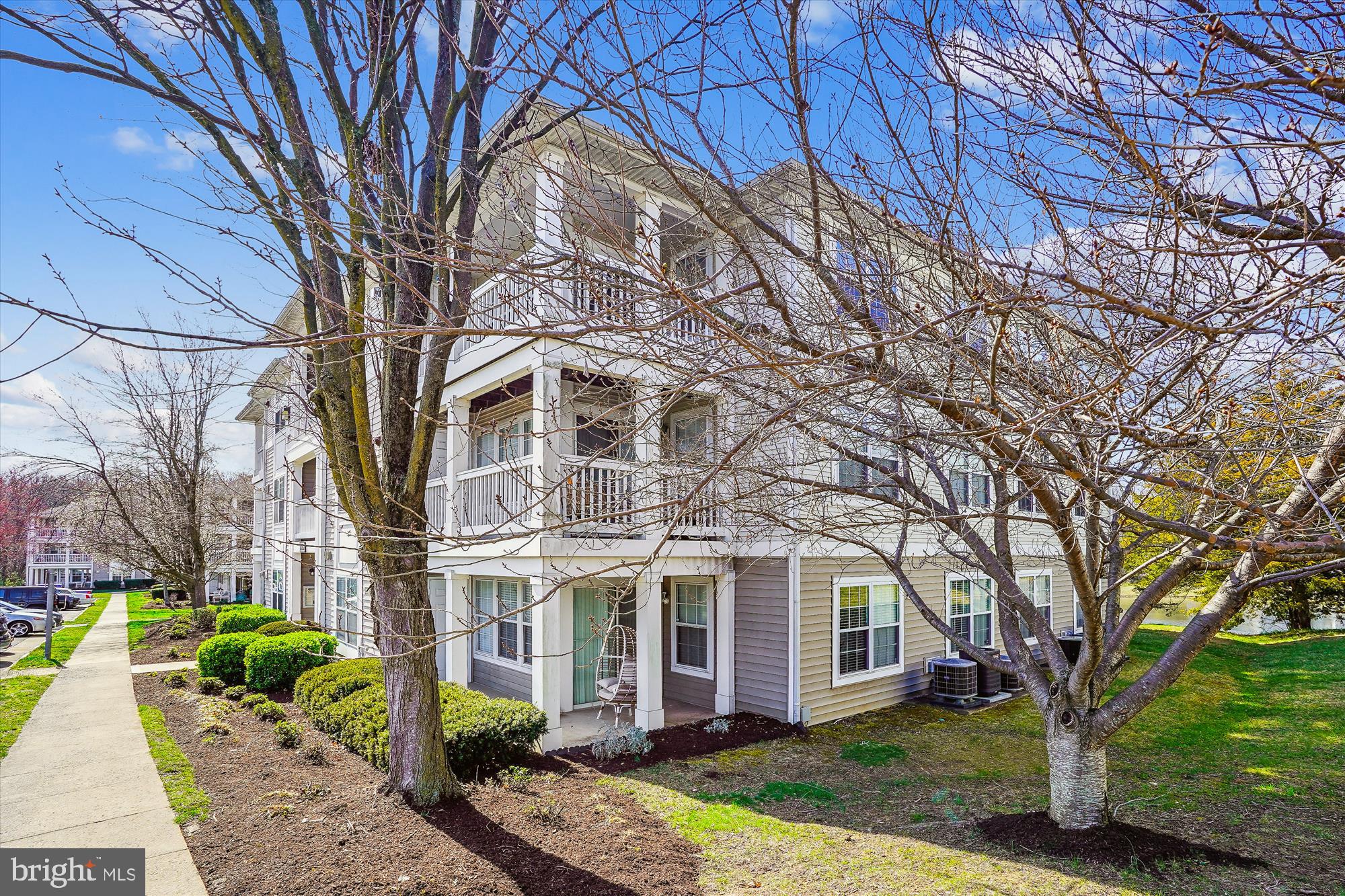 14162 Cuddy Loop, Unit 304 Woodbridge, VA 22193 - Photo 2 of 33 Corner unit with wrap-around porch