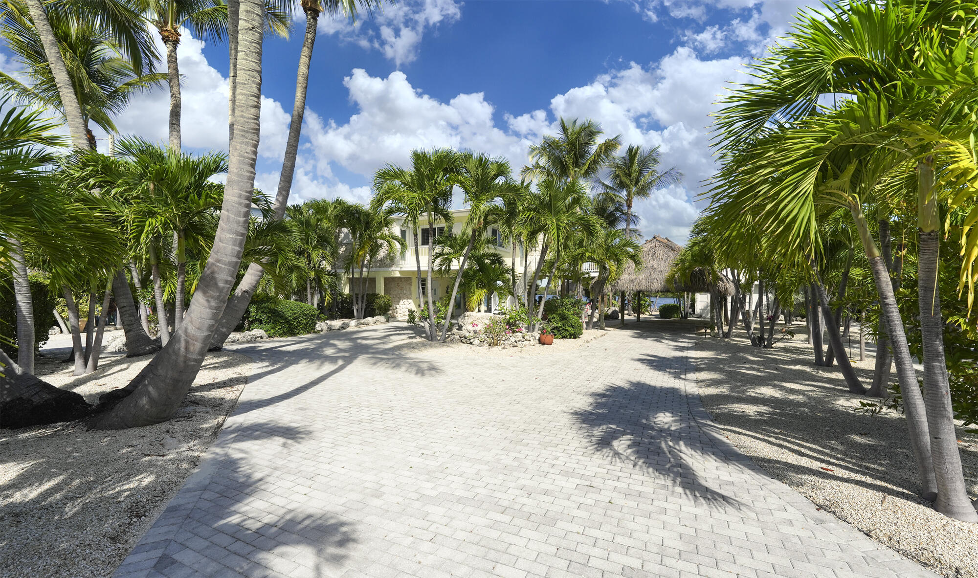 102 Redwing Road Tavernier, FL 33070 - Photo 1 of 71 Privacy Abounds
