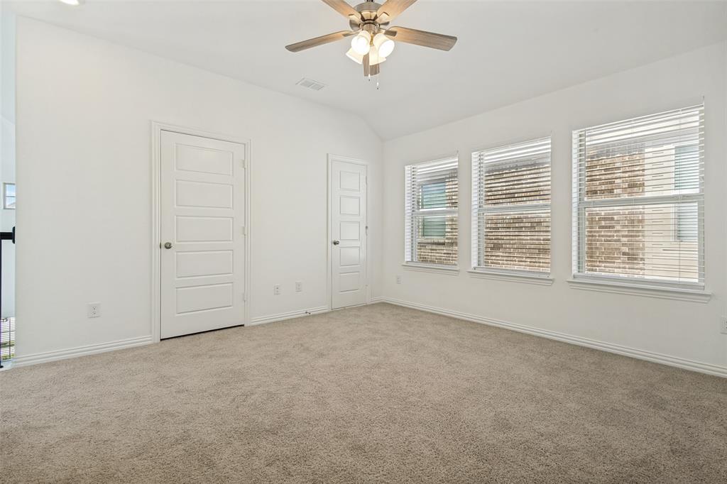1448 Sun Gdn Way Justin, TX 76247 - Photo 8 of 15