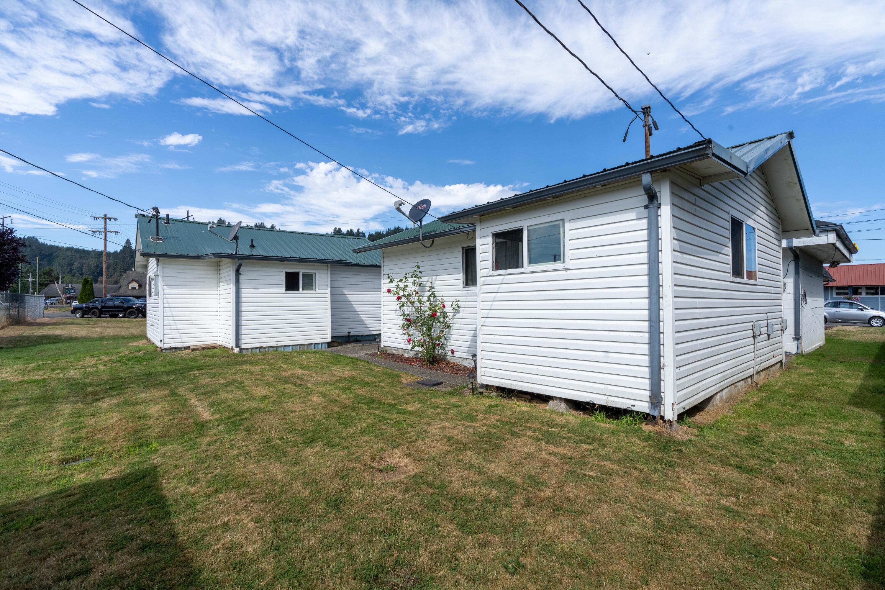962 Laurel Avenue Reedsport, OR 97467 - Photo 5 of 25 Gallery Image 5