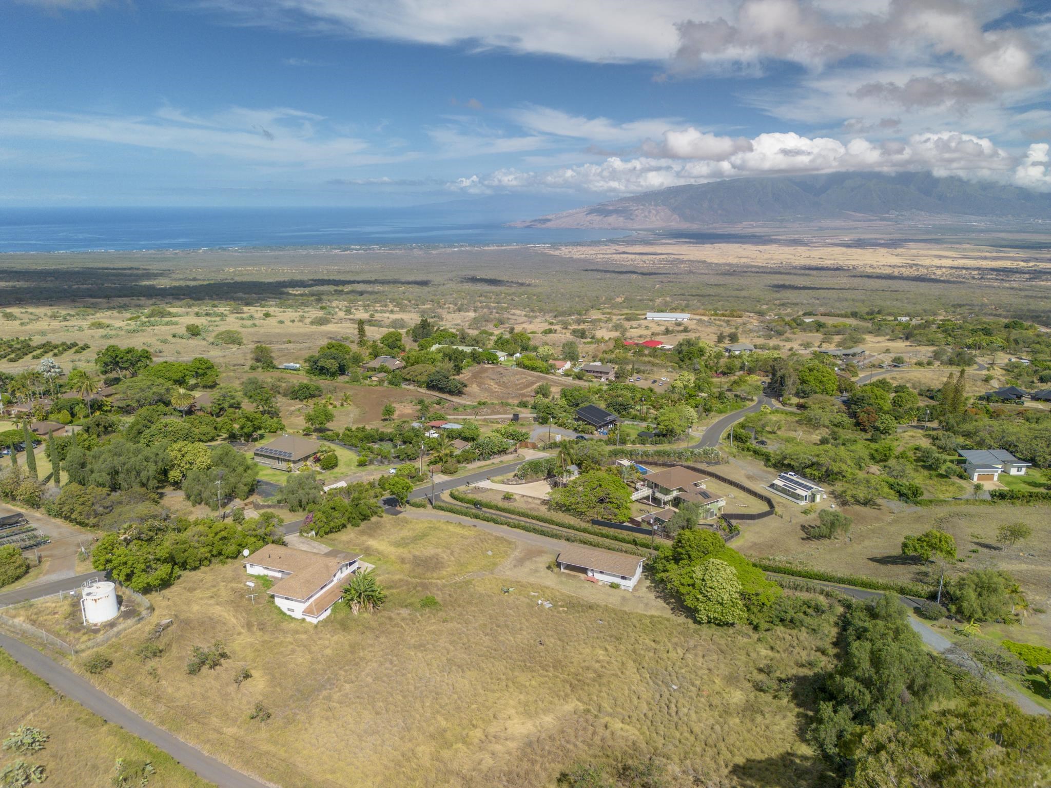 1298 Naalae Road, Unit B Kula, HI 96790 - Photo 31 of 33