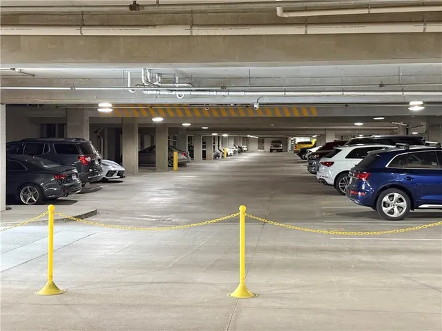 $489,000 | 10531 Mission Road, Unit 312, Leawood, KS 66206