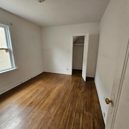 $265,000 | 2626 96th Place, Evergreen Park, IL 60805