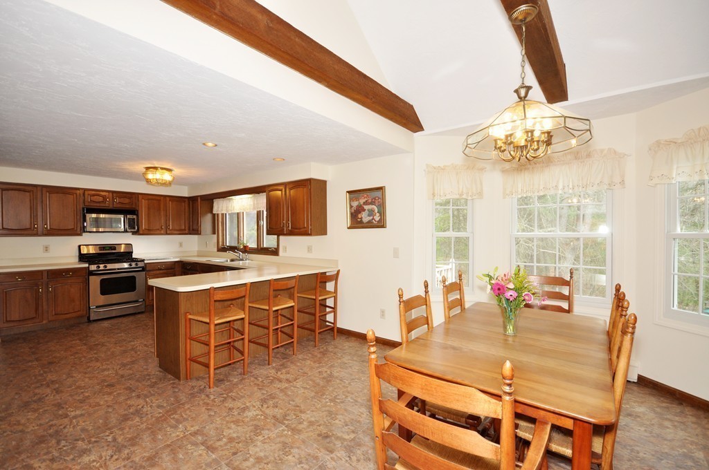 108 Pantry Road Sudbury, MA 01776 - Photo 10 of 30 Gallery Image 10