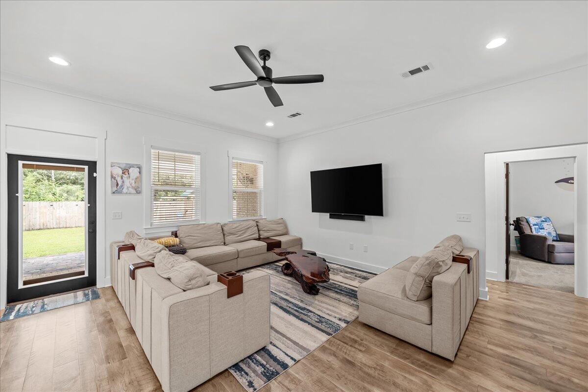 509 Nelson Point Road Niceville, FL 32578 - Photo 11 of 37 11-IMG_5498