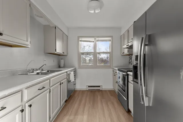 $175,000 | 1110 Daniel Court, Unit 49, Neenah, WI 54956