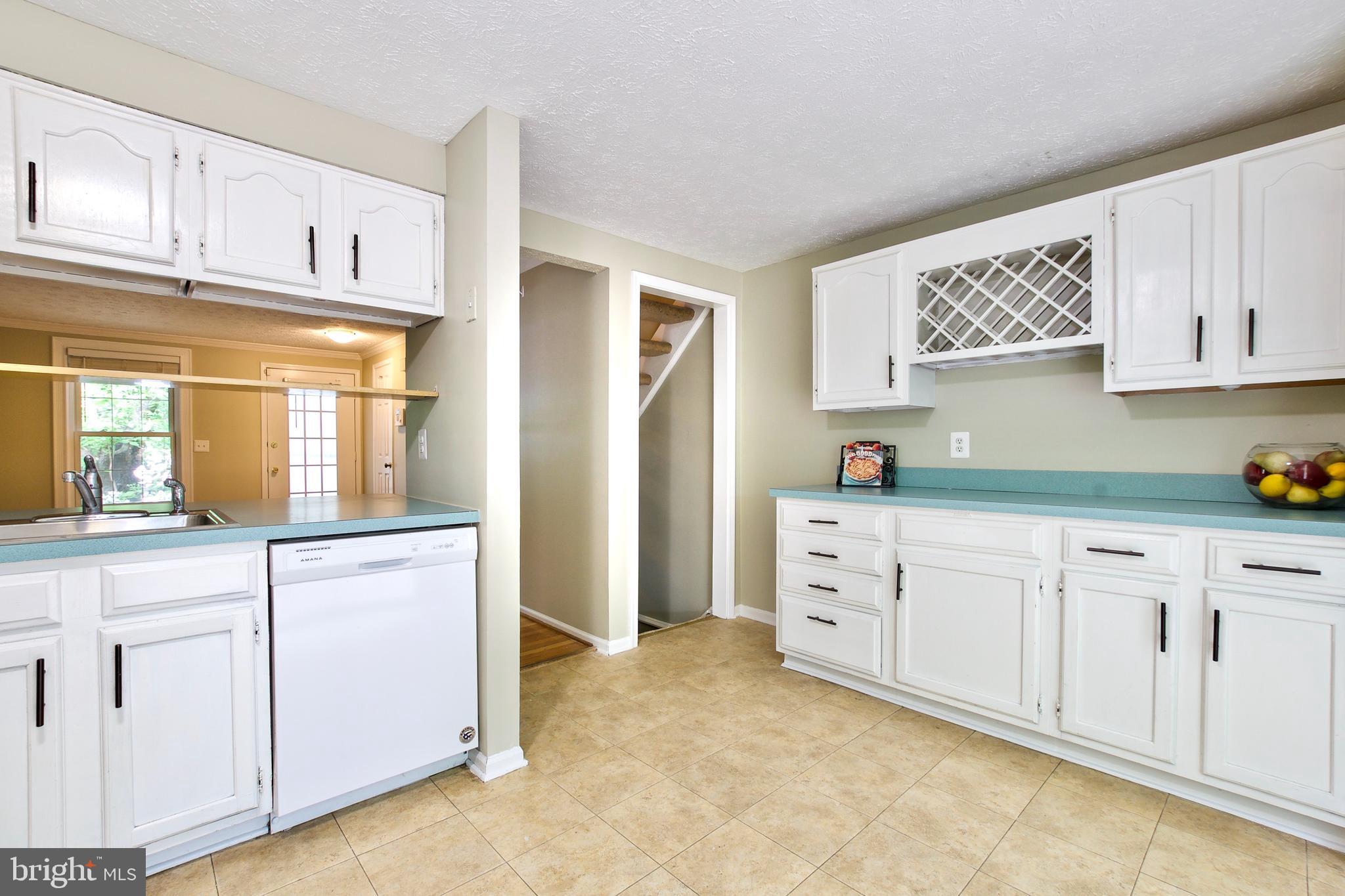 1933 Belmont Ridge Court Reston, VA 20191 - Photo 13 of 32
