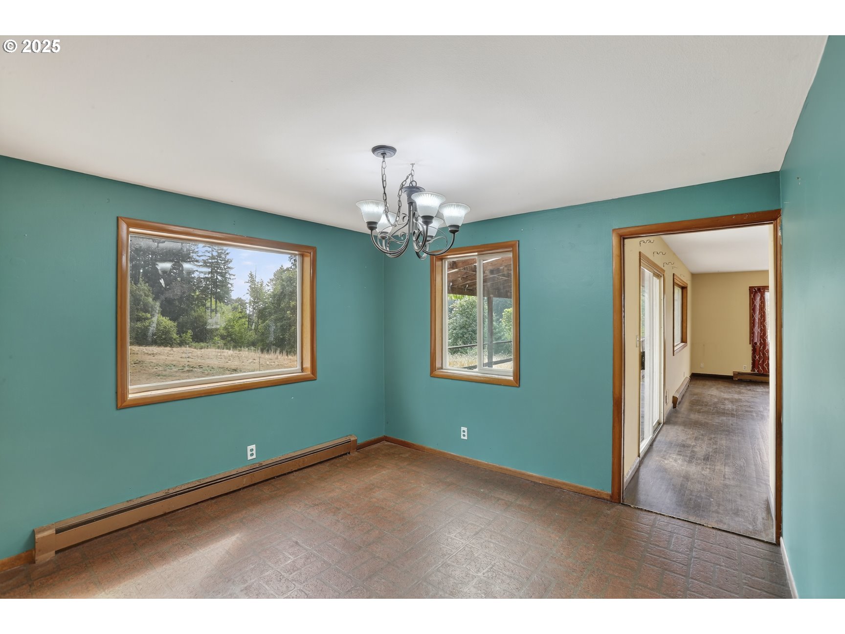 31444 New Kirk Road Scappoose, OR 97056 - Photo 11 of 43 a view of livingroom with window