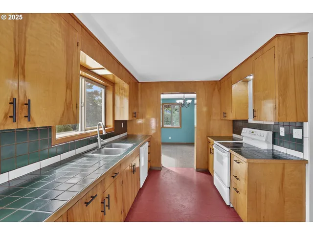 $600,000 | 31444 New Kirk Road, Scappoose, OR 97056