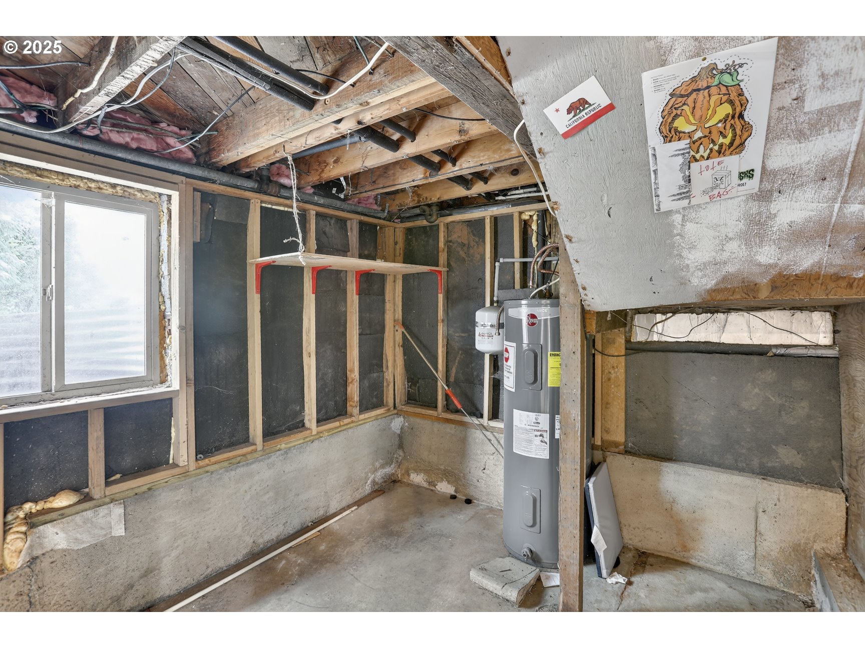 31444 New Kirk Road Scappoose, OR 97056 - Photo 34 of 43 a view of an entryway