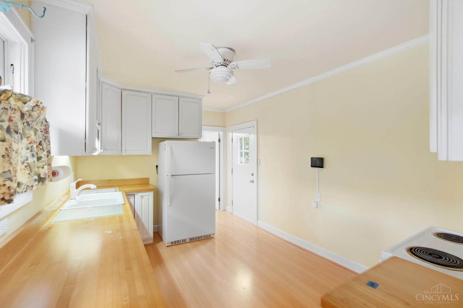 4403 Clifford Road Deer Park, OH 45236 - Photo 11 of 39 Gallery Image 11