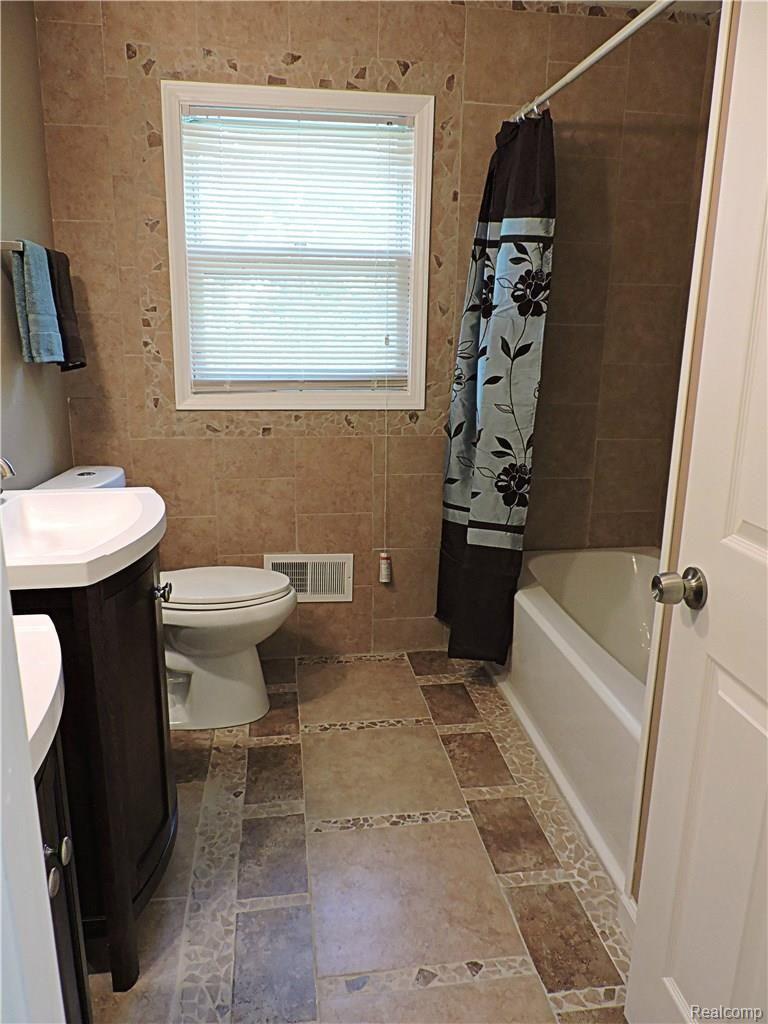 6627 Rustic Ridge Trail Grand Blanc, MI 48439 - Photo 38 of 51 DSCN3257.JPG