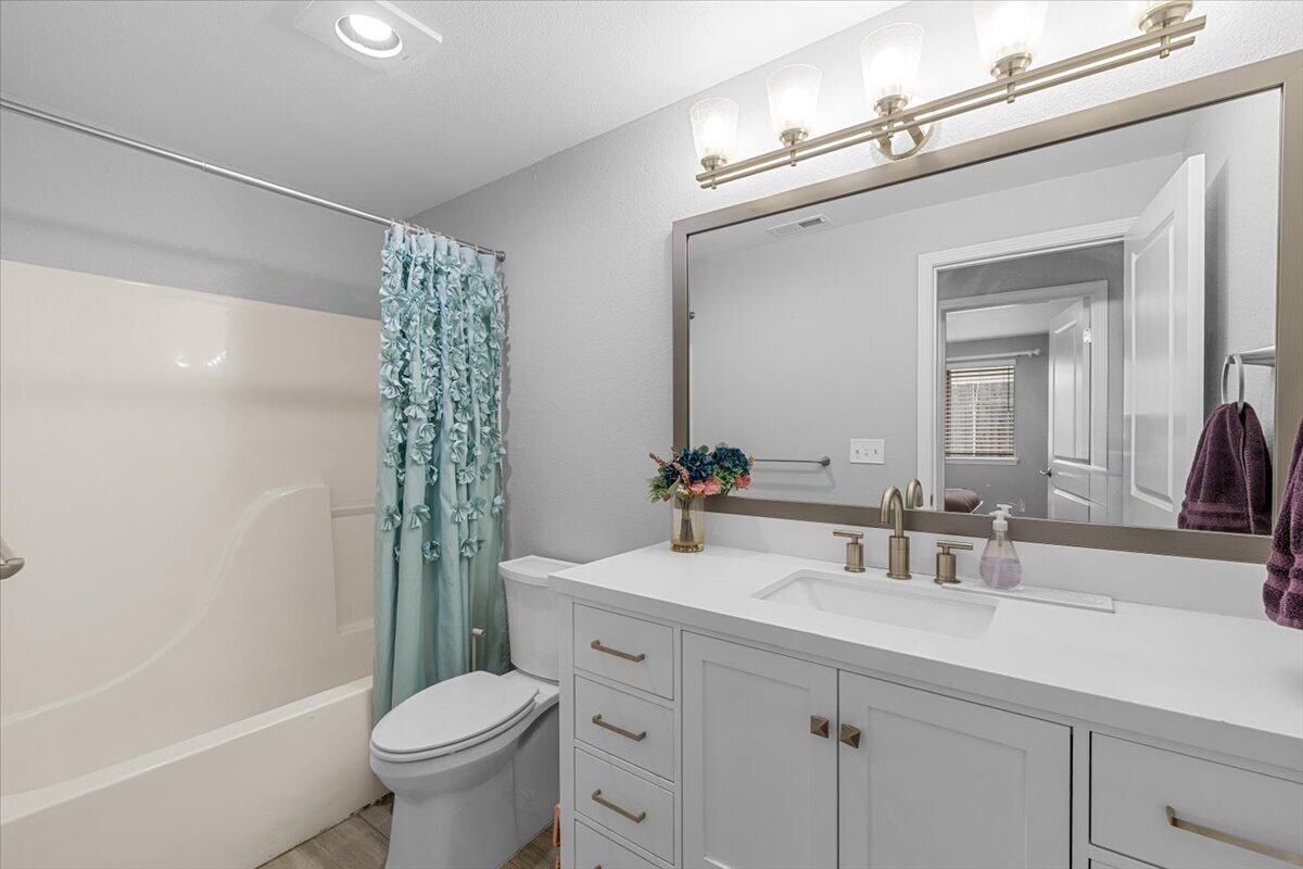 1111 Looking Glass Way Central Point, OR 97502 - Photo 21 of 30 18-CI_8508