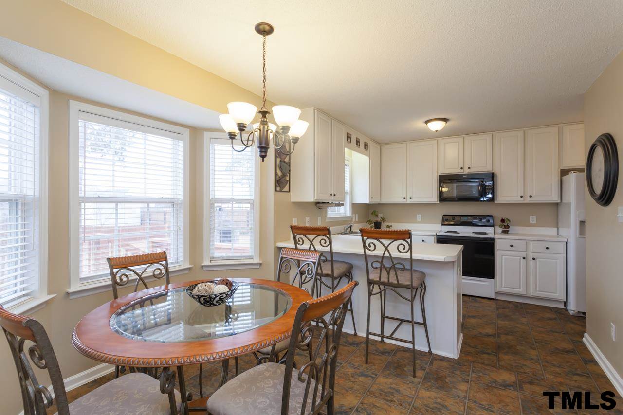 6425 Silver Spring Court Willow Spring, NC 27592 - Photo 3 of 25 Gallery Image 3