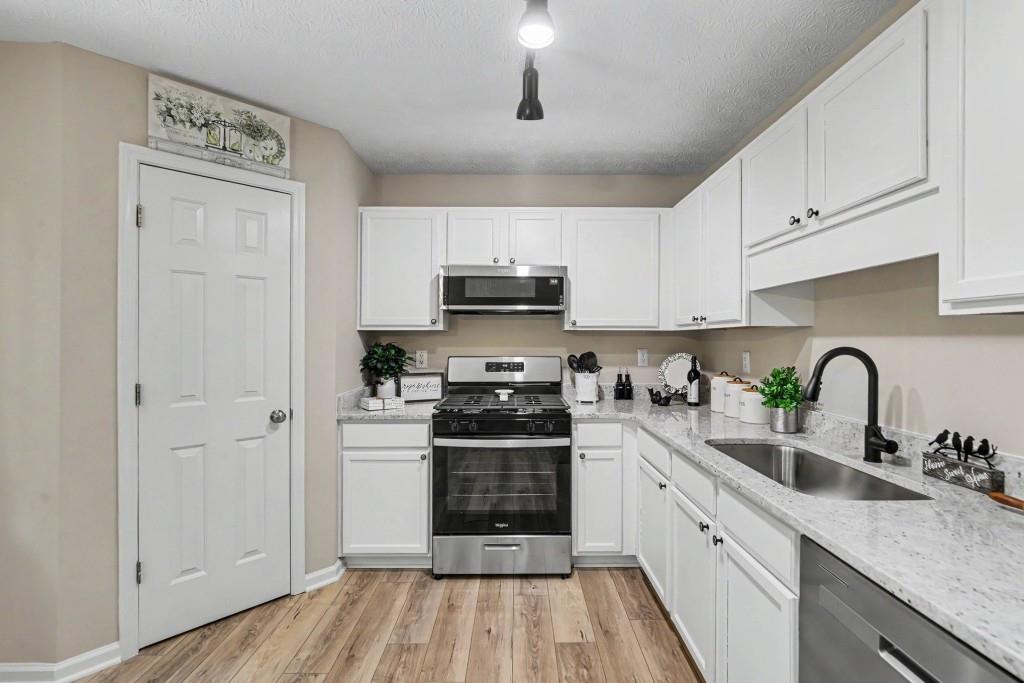 219 Senator Road Douglasville, GA 30134 - Photo 7 of 27