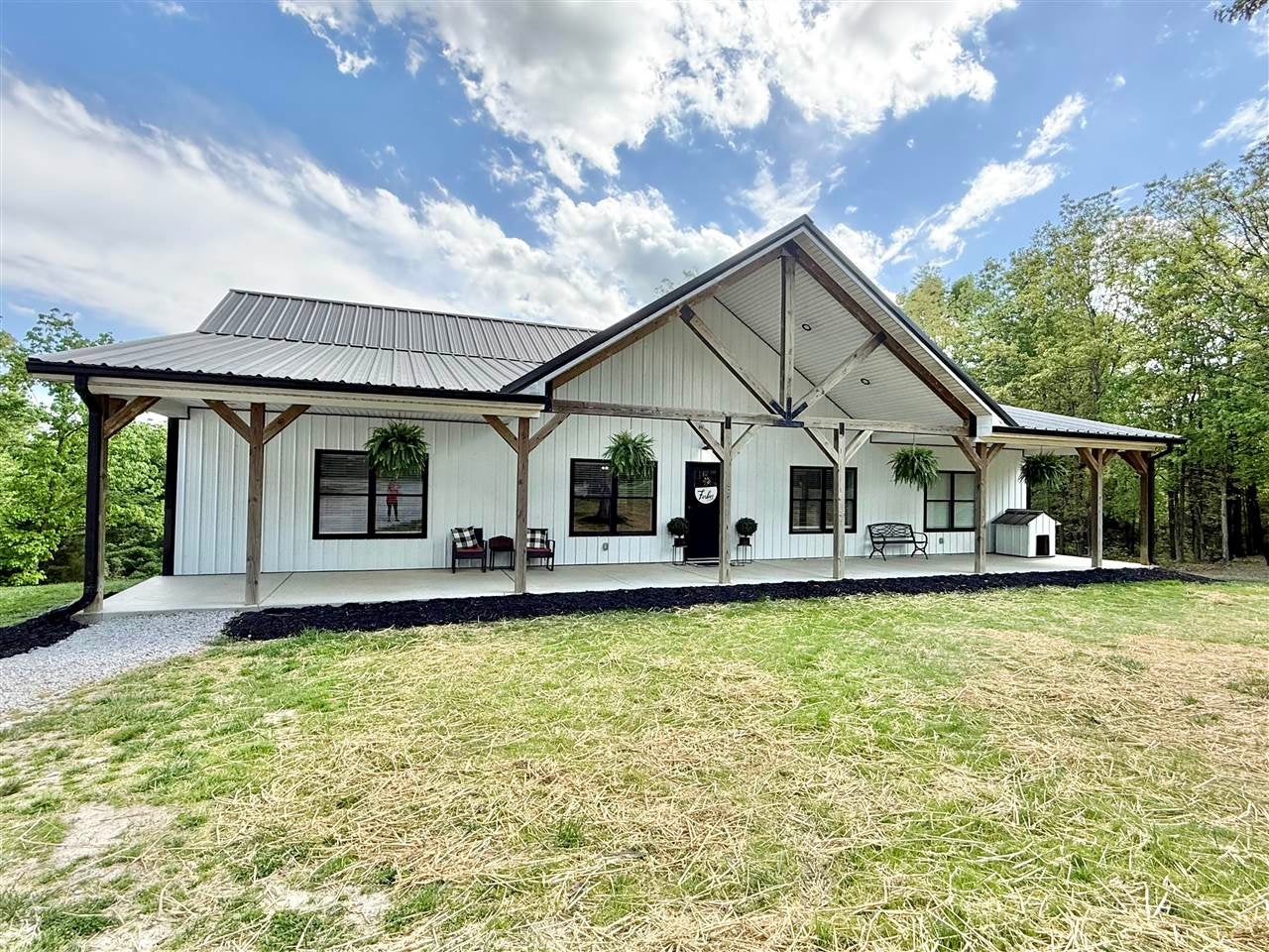 182 Doe Run Road Morgantown, KY 42261 - Photo 1 of 99 Gallery Image 1