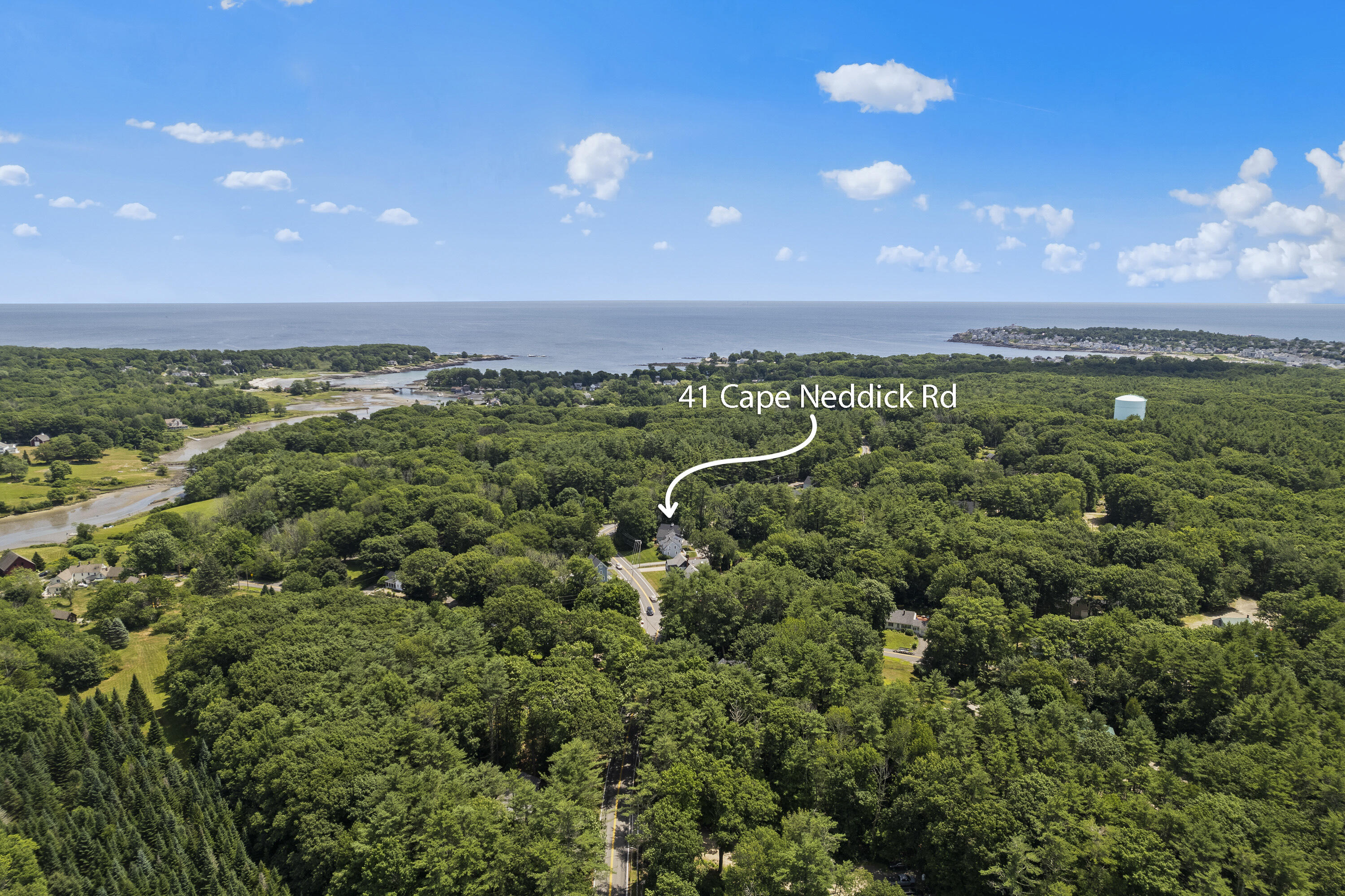 41 Cape Neddick Road York, ME 03909 - Photo 3 of 53 Close to Cape Neddick Beach