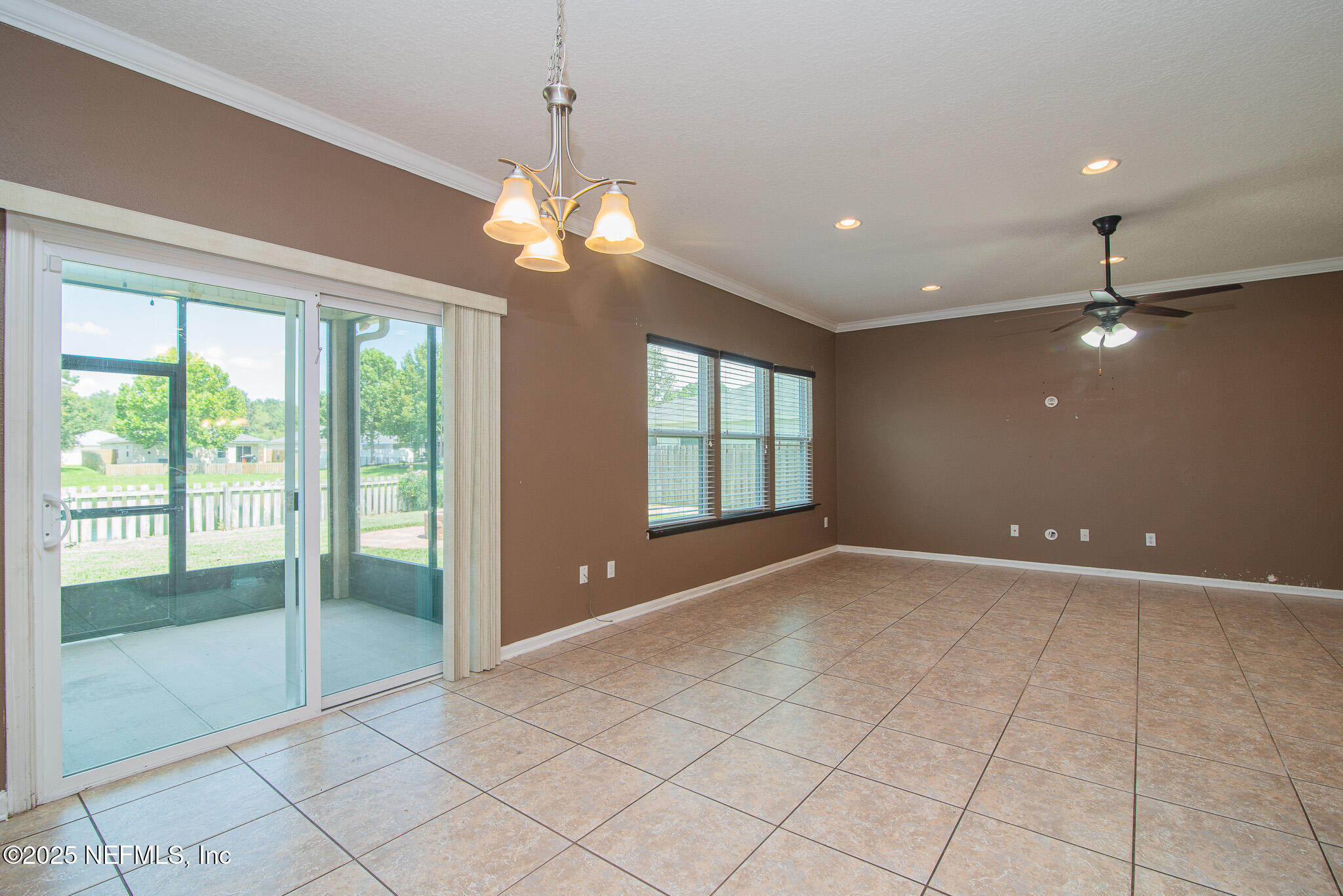 9451 Wordsmith Way Jacksonville, FL 32222 - Photo 8 of 19 DSC_6144